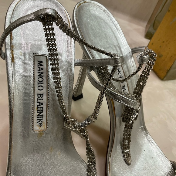 Manolo Blahnik Rhinestone Ankle Strap 4.25”Stiletto Sandal Crystal Heels, Sz 8.5 - Picture 5 of 16